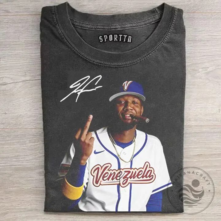 Ronald Acuña Jr. Venezuela Baseball Fan T-Shirt